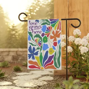 Love Grows Here Pride Garden Flag, Rainbow LGBTQ Flags, Gay Love Yard Banner, Social Justice, Be Kind Boho Spring Summer Flag