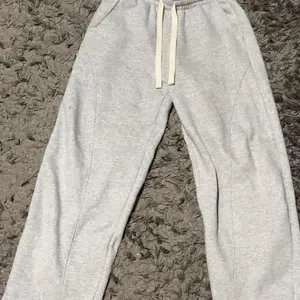 Men's Fleece Thermal Lined Sweatpants  Oversize Drawstring Waist Casual Loose Pants for Fall Winter School Season Daily Wear Stylish Menswear