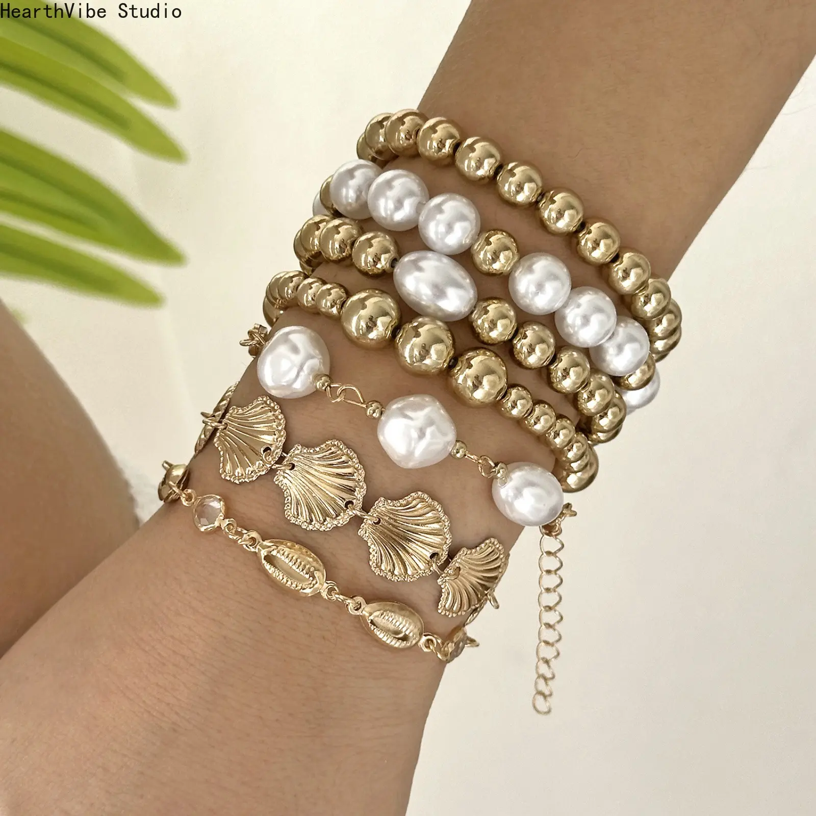 VSCO Aesthetic Layered Starfish & Shell Bracelet Set | Flexible High-Elastic Ocean Beaded Chain Pack, Detachable Y2K Coconut Girl Beach Vacation Jewelry Gift