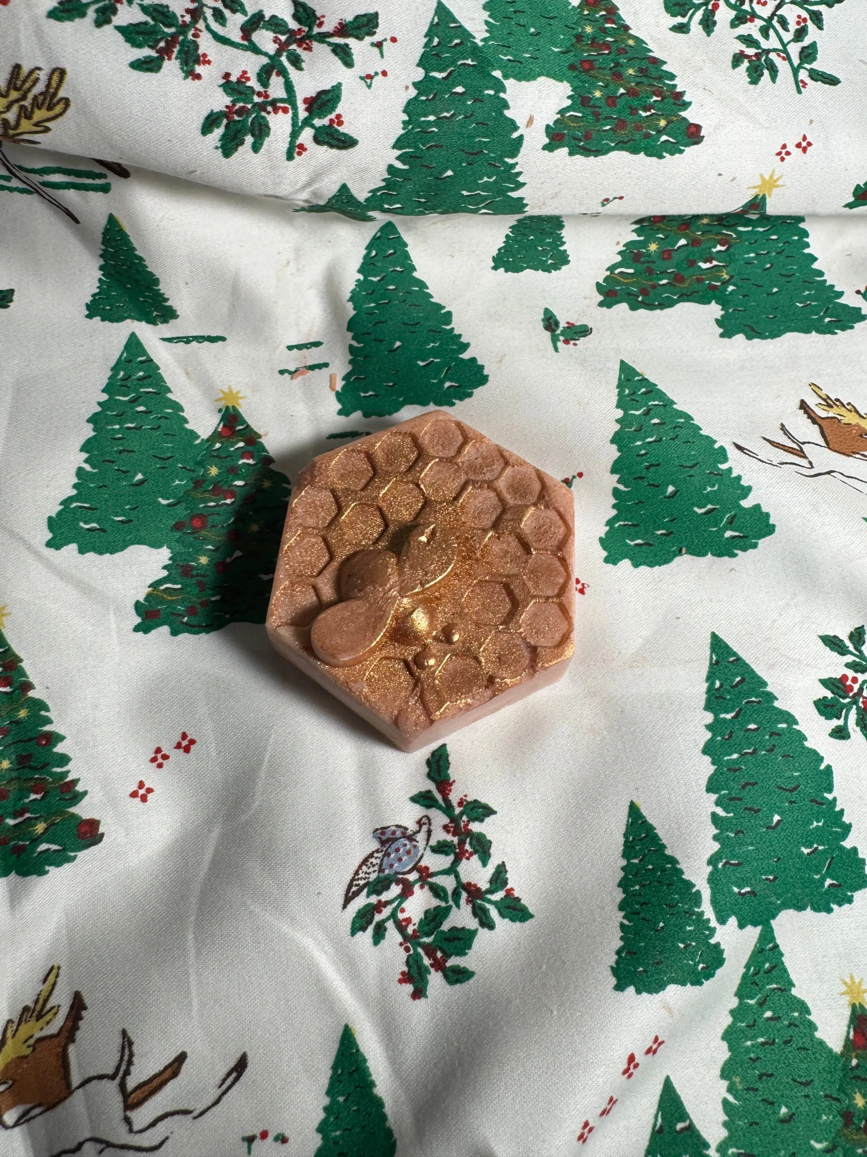 Rose Scented Bee Hive Wax Melt