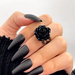 Romantic goth ring | Black dainty flower ring | Gothic Alt jewelry | Fairy core vine ring | Gothic Lolita Filigree ring | Cottagecore