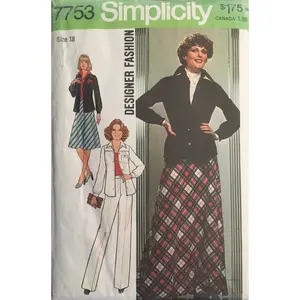 Simplicity 7753 Sewing Pattern (Vintage) UNCUT/CUT