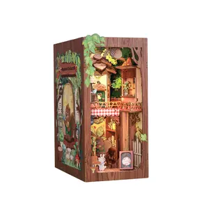Hands Craft | Squirrel Collector w/ Dust Cover