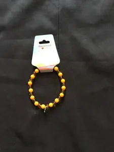 Handmade Glass Bead Bracelet - Yellow Transparent Beads with Silver Bee Charm - Lightweight & Colorful Sparkle Accessory for Any Outfit