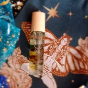 courage and creativity crystal infused essential oil supplement roller with clear quartz crystal roller promotional with special bag Wellness Therapeutic Therapy Healthy Health Aromatherapy Treatment Solution
