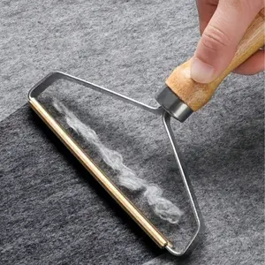 Gentle Pet Hair Remover Brush, Effective Pet Fur Remover for Clothes, Sofas, Sheets, Carpets, Cats & Dogs, Portable Pet Grooming Removal Tool