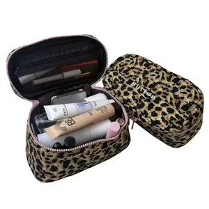 New Retro Leopard Print Makeup Bag, High-Value Compact Square Bag for Women, Large Capacity Portable Travel Makeup Storage Bag, Makeup Organizer, Handheld Cosmetic Pouch
