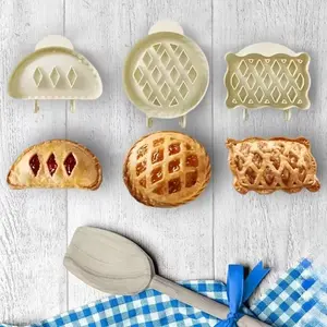 Autumn Handmade Pie Mold Set, 3-Piece Thanksgiving Pie Molds, Classic Design for Baking, Perfect for Holiday Cooking & Sharing