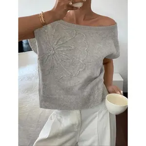 Women's Casual Off-Shoulder Sleeveless Sweater Top, Soft Plain Color Fitted Design for Fall Season, Comfortable Moderate FabricGift