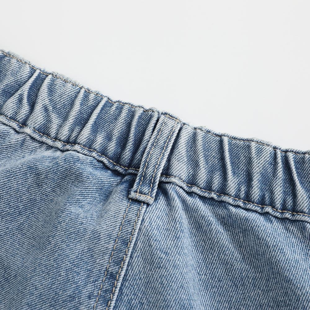 Men’s loose straight-leg jeans for autumn/winter, featuring a patchwork design and retro street style—versatile and easy to match.