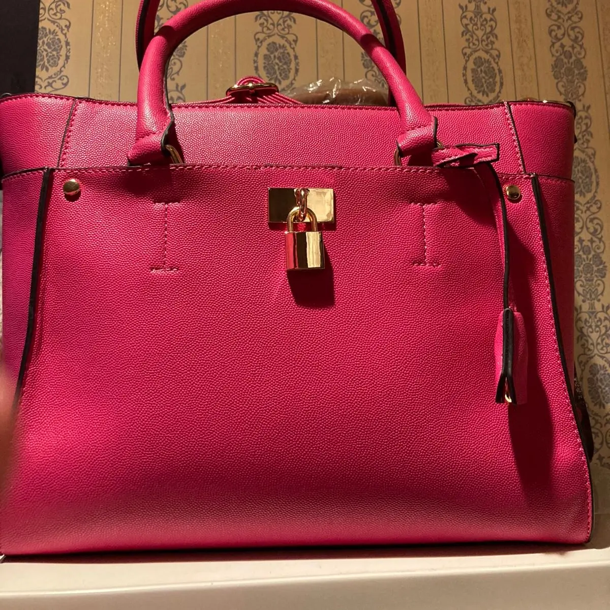 Hot pink/magenta tote