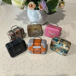 Cajitas de versículos, con forma de maletitas.