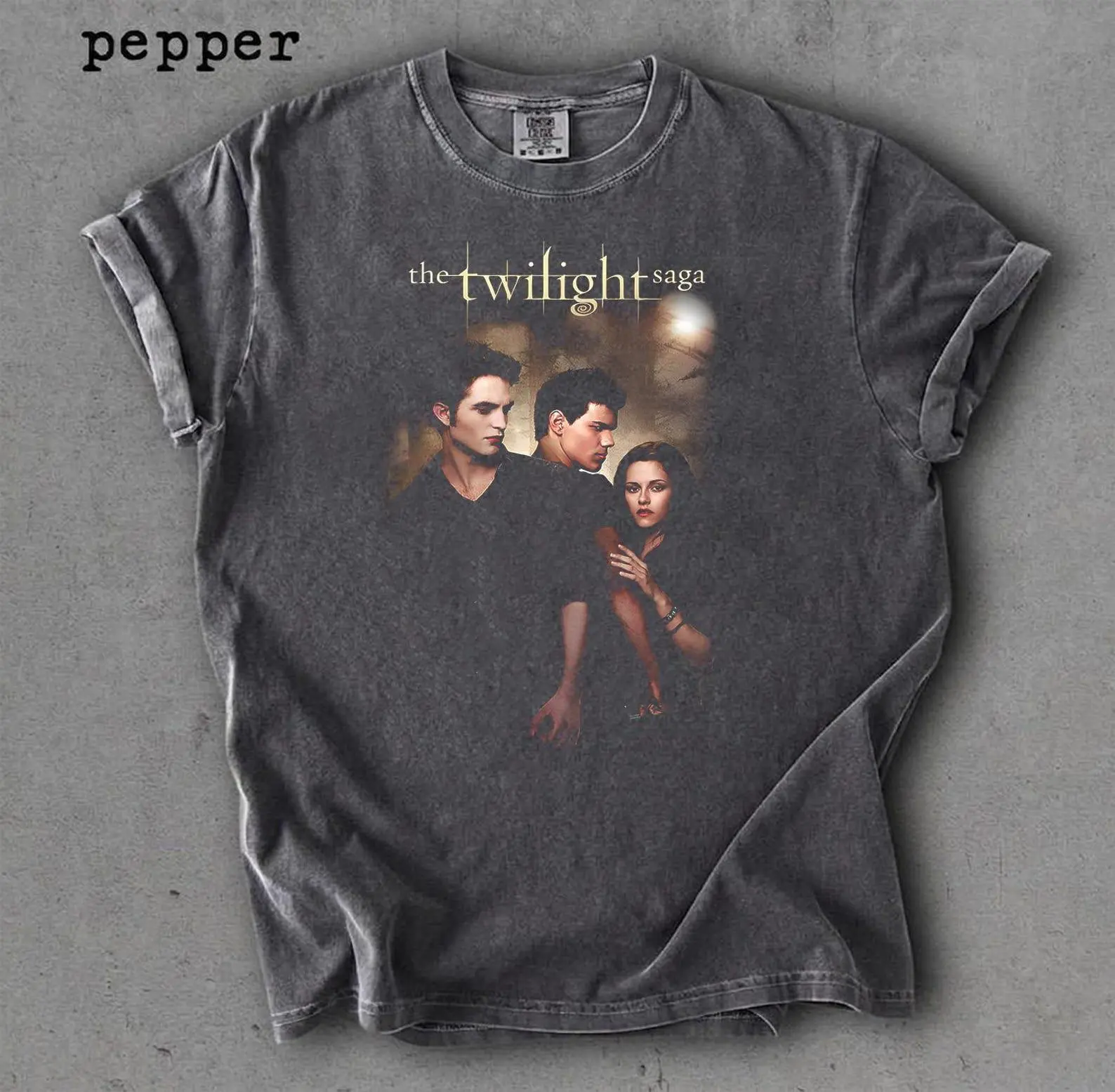 Comfort Colors Twilight Saga Retro Graphic T-shirt, Vintage Twilight Saga Shirt, Retro Movie Tee, 2000s Movie Shirt, Fans Homage Gifts