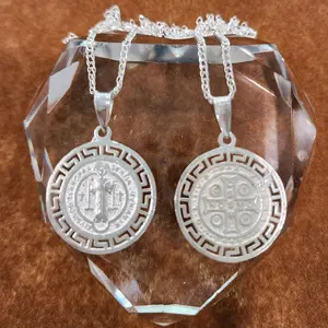 MEDALLA DE SAN BENITO CON CADENA  SAINT BENEDICT MEDAL WITH CHAIN