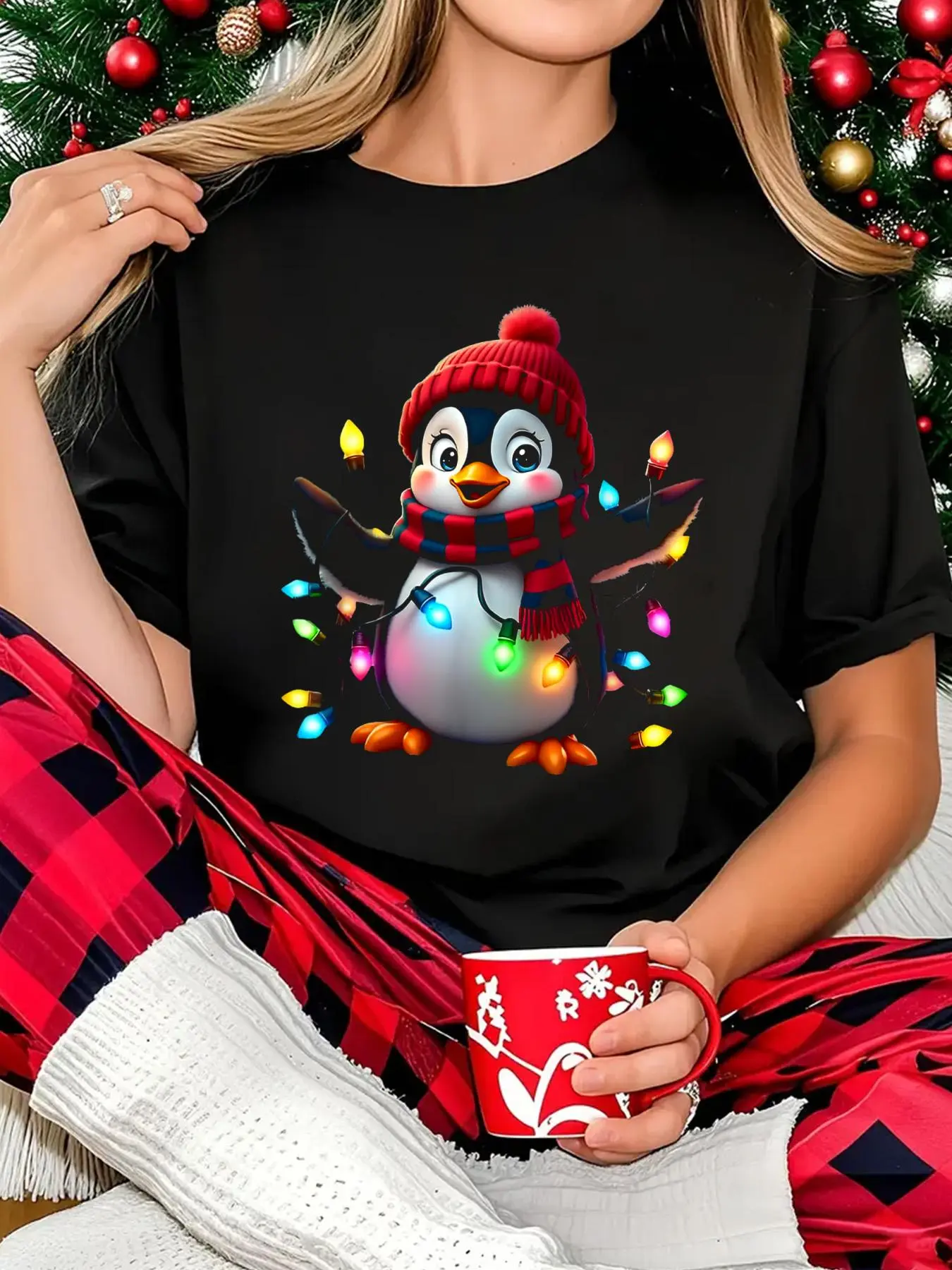 100% Cotton Women T-shirt  Women Christmas T-shirt Christmas Lights Penguin Wearing Xmas Hat Penguin Lovers T-Shirt Print Round Neck Short Sleeve T-Shirt For Women Casual, Summer, Women Top Graphic Tees Women Tops