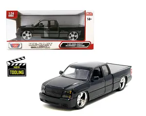 Motormax 1:25 Chevy Silverado Extended Cab 2006 Custom Black Diecast Model Car Collectible Truck