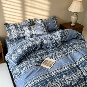 Vintage Blue Paisley 2/3 counts Piece Duvet Cover Set, Striped Floral Bedding, Ultra-Soft Polyester Duvet Cover Set, Includes Matching Pillowcases, Duvet Not Included, Bohemian-Style Room Decor, Suitable for All Seasons