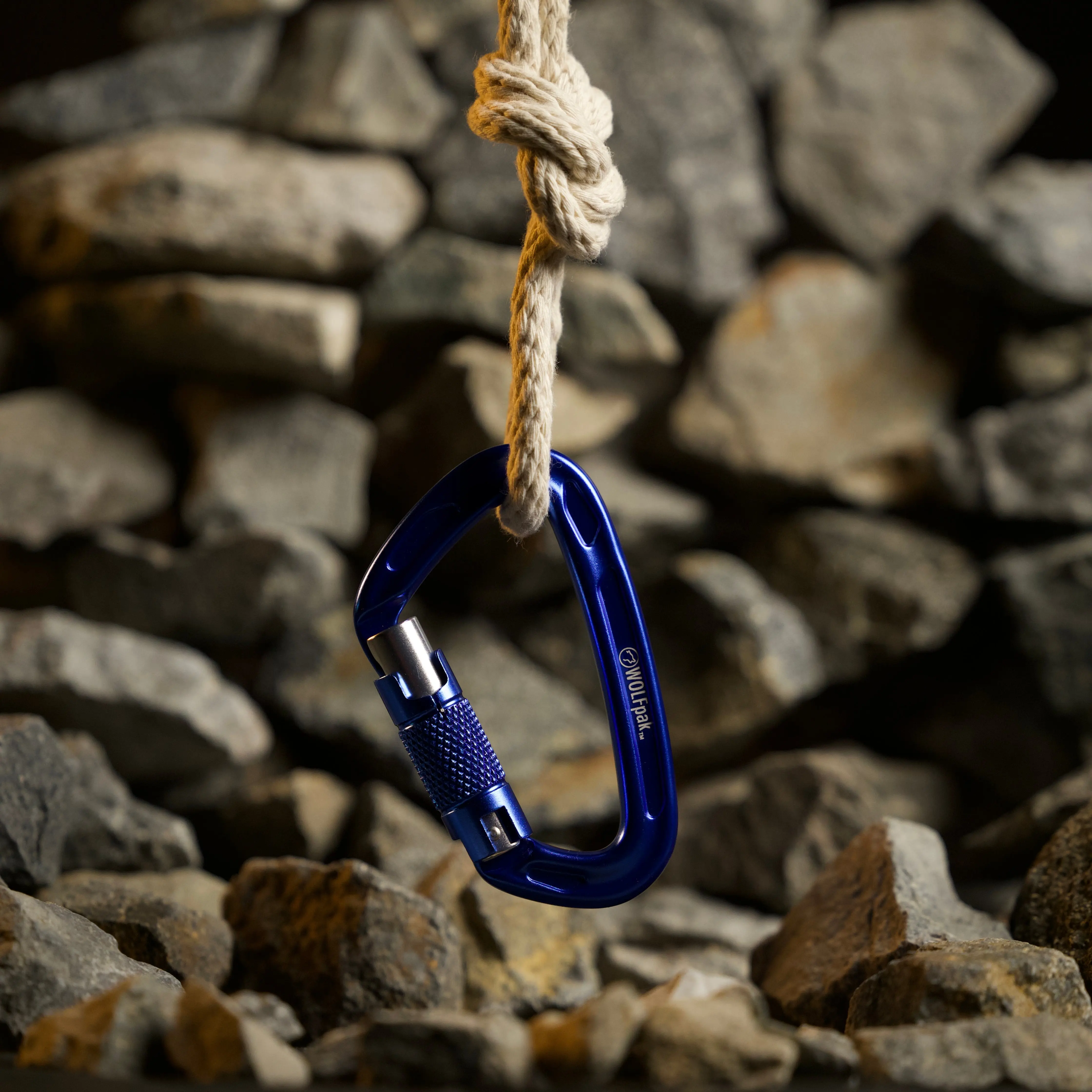 Auto Locking Carabiner Blue & Silver Auto Locking Carabiner Blue & Silver