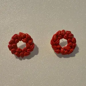 Ulafala studs