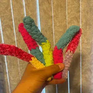 crochet worms  random color 4 pcs