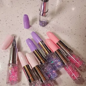 Mini Lipstick Pen with Glittery Design and Pastel Colors for a Fun and Stylish Look