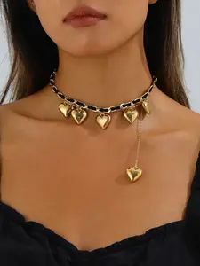 Elegant Heart Pendant Necklace for Women, Chic Design with Rhinestones, Perfect Accessory for Any Occasion, Trendy Jewelry Gift Idea