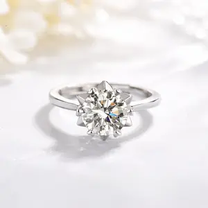 Bling Star Moissanite Ring S925 0.5/1.0/2.0 CT - Round Cut - Lore Jewelry
