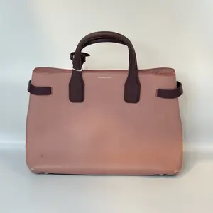 Pre-owned BURBERRY Grained Calfskin Leather Tote Bags Banner House Tote Bag in Pink Structured Tote with Dual Handles & Secure Compartments