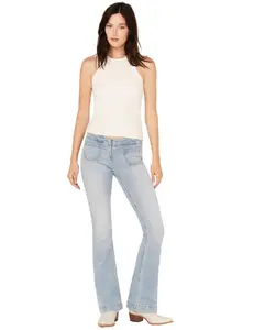 Shyanne Women's Desert Lily Light Wash Low Rise Bootcut Jeans - Swfa23j14