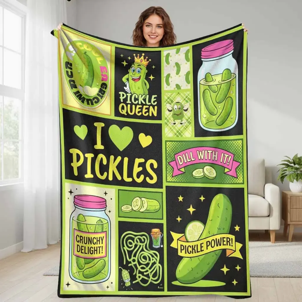 Pickle Queen Flannel Throw Blanket - Cartoon Cucumber & Pickle Jar Print, Wrinkle-Resistant, Fade Resistant, Lightweight,   Warm Decorative, Machine Washable for Couch Bed, Office Daily Use Gift