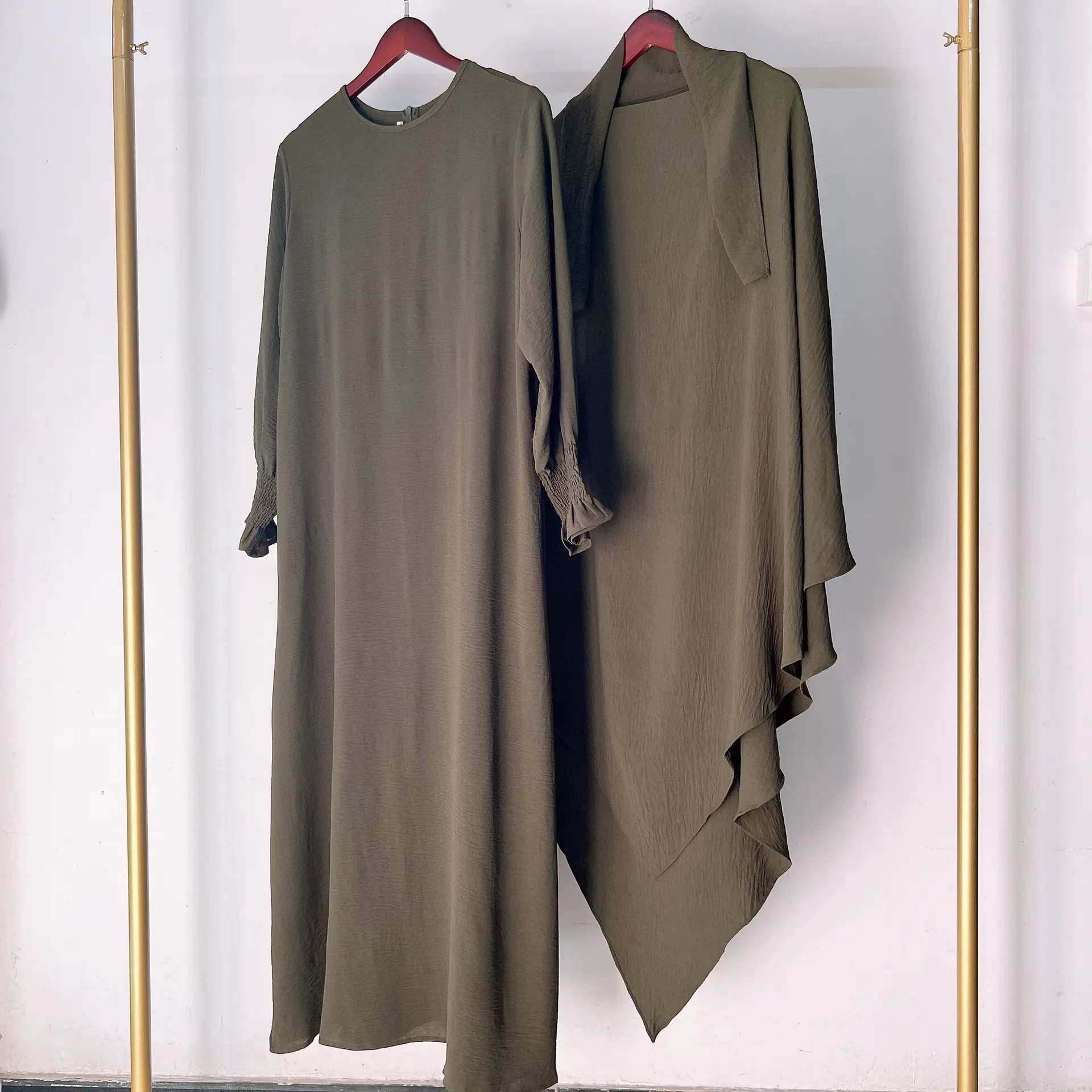 military green+shawl