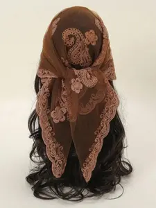 1pc Women Fashion Embroidered Bandana Square Scarf， Boho Floral Print Hair Wrap Headband Neckerchief， Versatile Accessory for Ponytail Bun Neck Wrap Purse， Holiday Gift Ideas for Women