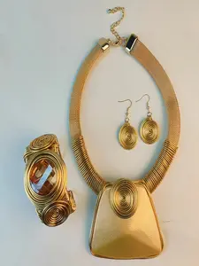 3-piece set of Bohemian handcrafted exaggerated aluminum wire acrylic pendant necklace; open bangle earrings; necklace set Fashionable Jewelry Set