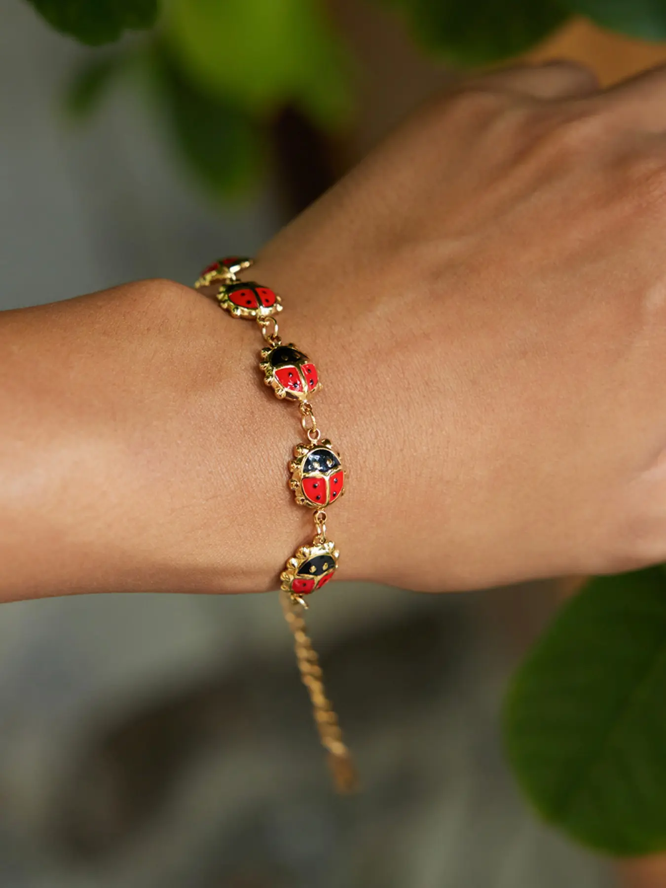 Ladies Bracelet Red Oil Dripping Ladybug Bracelet Exquisite Trendy Beautiful Bracelets Stainless Steel 18k Gold Plated Waterproof And Anti Allergy Classic Fun And Sweet Style Jewelry Elegant Jewelry Bracelet Fashion Wrist Jewelry