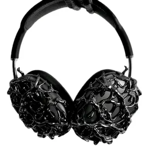VYNTRIX Liquid Black Earphone Covers