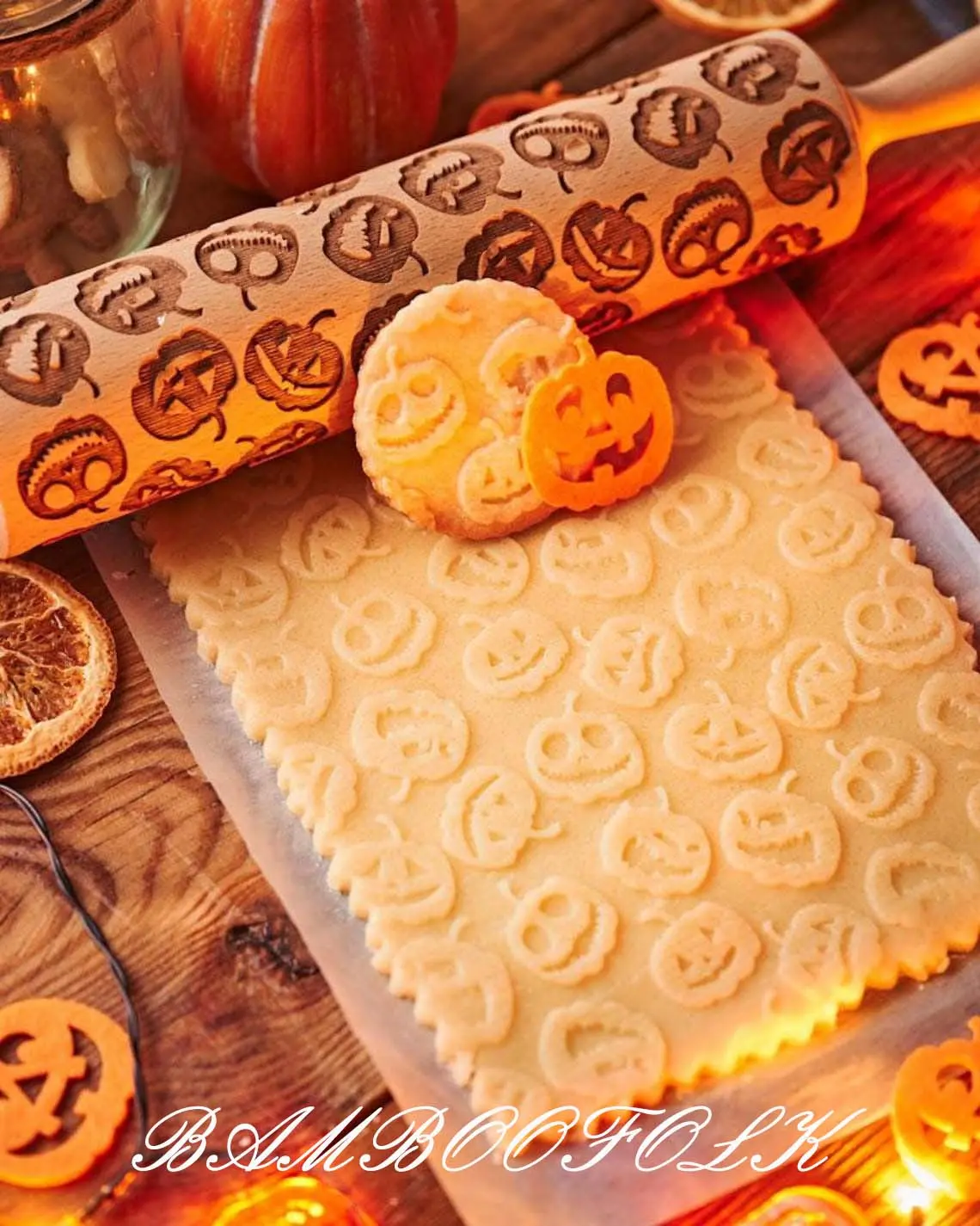 1pc Pumpkin Pattern Halloween Embossed Wooden Rolling Pin for Baking, Deep Engraved Christmas Cookie Cutter Embossed Cookies, Cute Kitchen Decor DIY Tool, Suitable as a Christmas, Thanksgiving, Mother's Day, or party gift