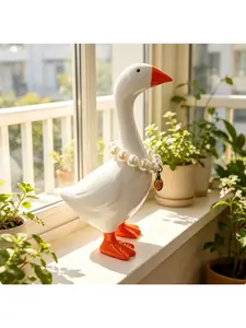Magnetic Goose Key Holder, Cute Funny Duck Figurine, Kawaii Room Decor, Resin Animal Statue, Home Entryway Organizer, TikTok Viral Housewarming Gift for Women Men