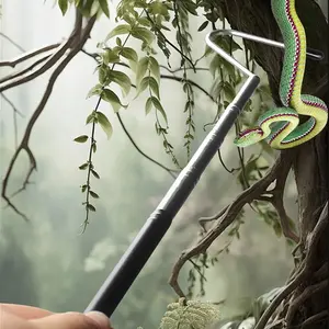 Extendable Snake Hook, Stainless Steel Snake Tool, Snapping Snake Clip, Ideal for Capturing & Handling Snakes