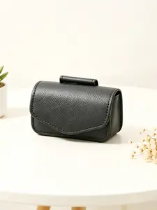 Handmade Leather Eyewear Case, Durable Polyethylene Material, Strong Magnetic Closure, Solid Pattern, Casual Style, All Seasons Use