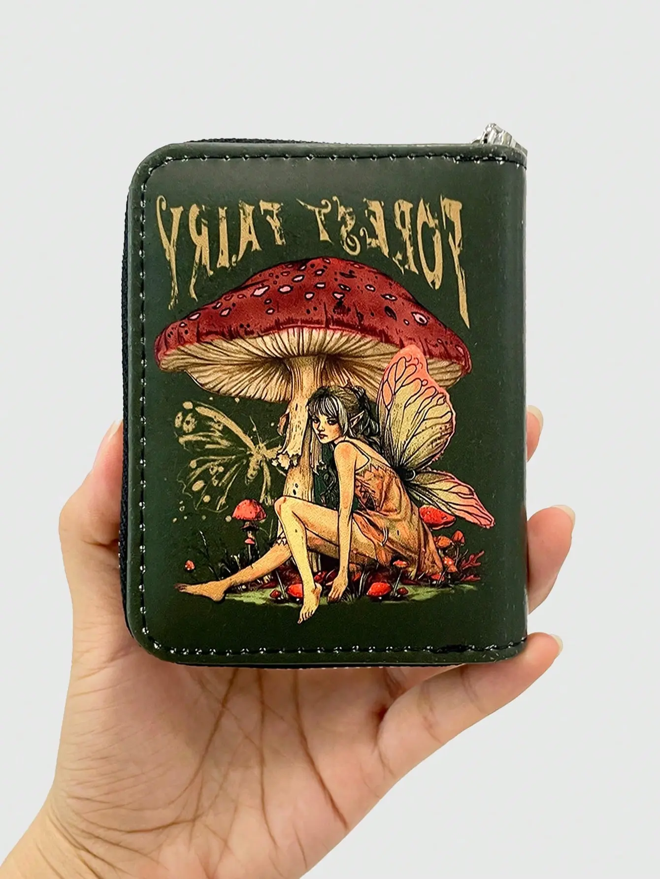 Fairycore Green Mushroom Print Short Wallet – Cute Aesthetic Card Holder for Women, Compact & Multifunctional Design for Daily Use or Travel
