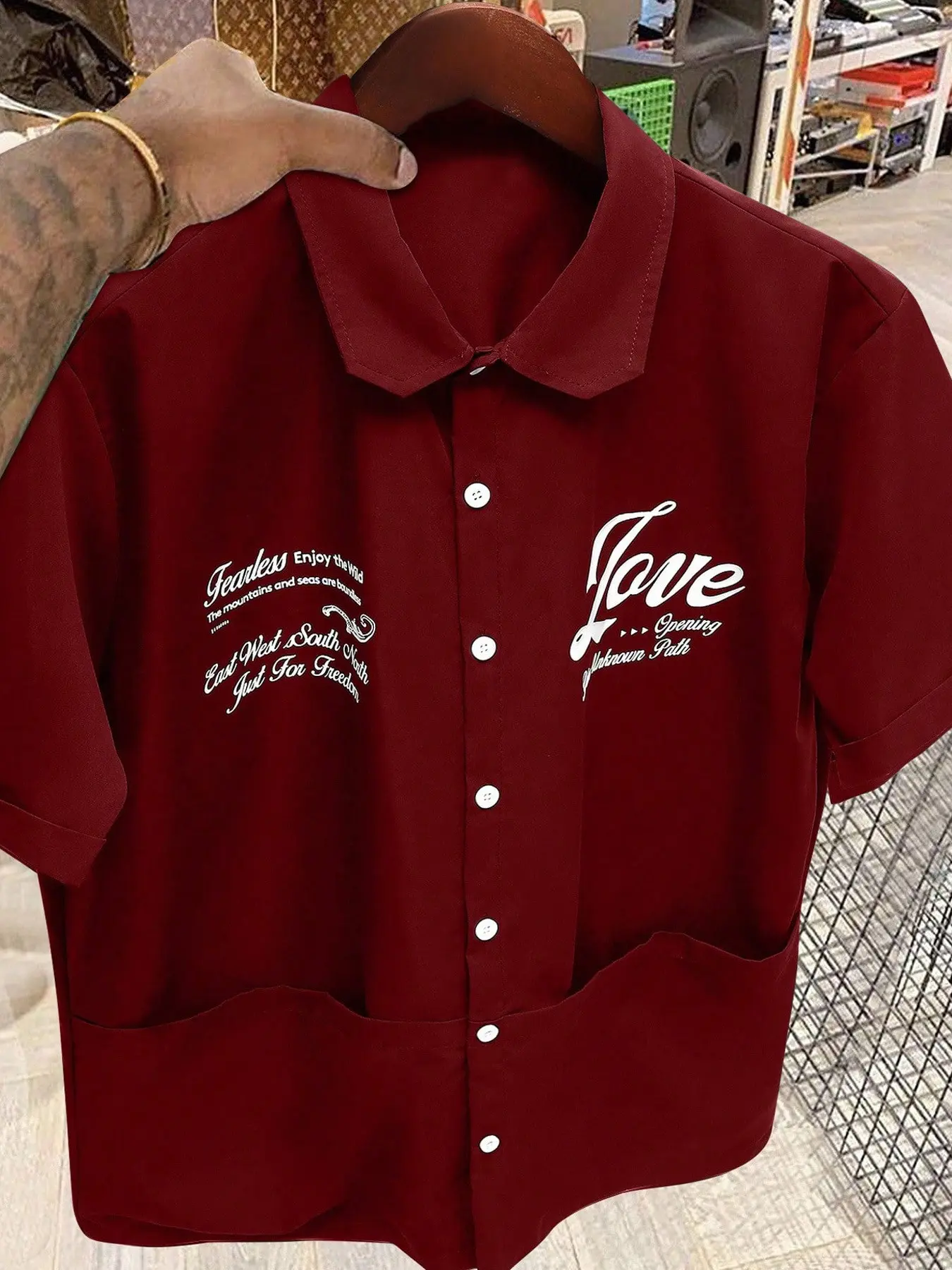 Men's Casual Commuter Short Sleeve Shirt, Pocket Design, Button Front Design, Loose Fit, Fashionable and Versatile, Daily Wear, Outdoor Activities, College, Holiday Gift, Button Down Shirt