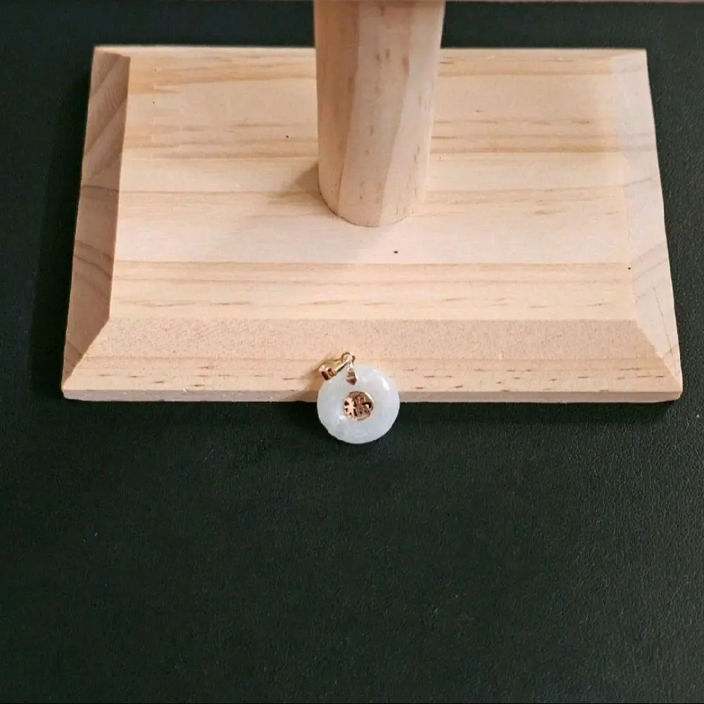 14k gold jade pendant