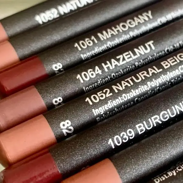 ITALIA DELUXE - Ultra Fine Lip Liner / Eyeliner