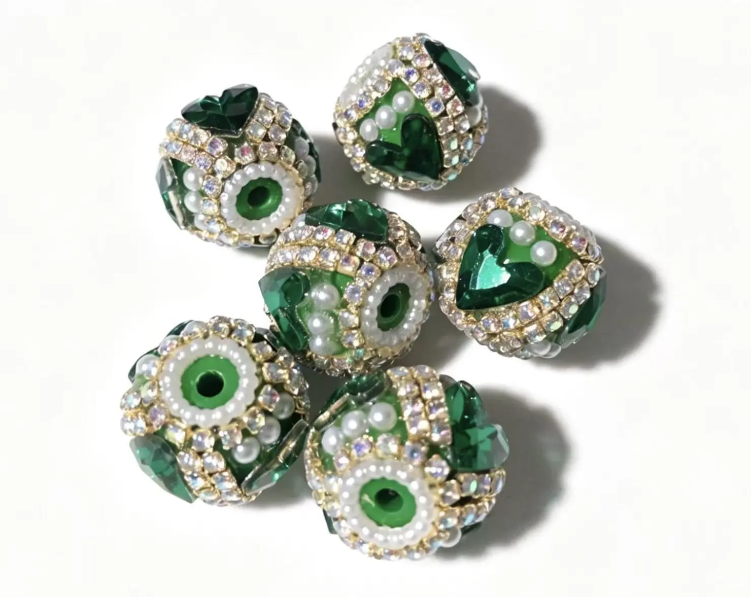 CLAIM BIN 152: 6pcs Emerald Dark Green Heart Rhinestone Pearl Ball Beads-18mm GOLD FRAME