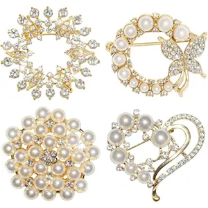 4Pcs Pearl Brooches and Pins for Women Crystal Brooches Gold Brooch Pin Crystal Flower Floral Rhinestone Brooch Pins Jewelry for Wedding Christmas Appreciation Ceremony Clothes Decor Bouquets Decor