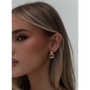 Trishy Linked Earrings Gold