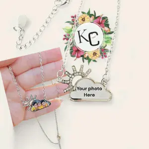 Custom Cloud Photo Necklace - Unique Design with Cloud Elements, Elegant Style, Ideal for Any Occasion