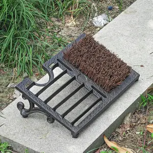 Cast Iron Shoe Brush for Mud Removal, Efficient One-Step Mud Cleaning Tool, Durable and Practical Footwear Care Accessory