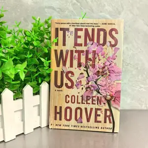 It Ends with Us: a Novel, Official Edition Book, Engaging Storyline, Perfect Gift for Fans, Must-Read Romance Literature