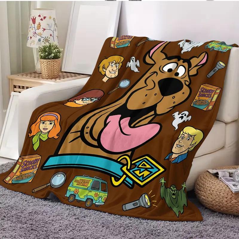 Sale! Scooby-Doo flannel blanket It is made of soft and warm material and can be used as a decorative blanket on the bedside. The pattern includes images of mysterious robots, ghosts, Scooby-Doo and snacks，Suitable for giving to fans, friends and children